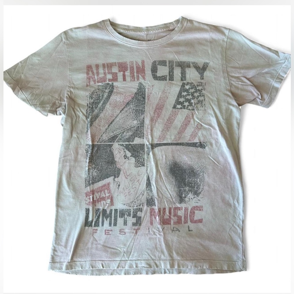 Concert graphic Tee